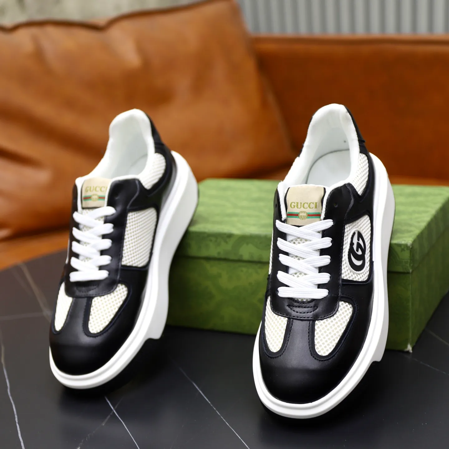 Ex-factory price: 462💰🙅‍♂️🙅‍♂️🙅‍♂️ Brand: GUCCI Standard code: 38-44 (45 customized) Grade: Same as the official website Material: Original cowhide material stitching Comfortable sheepskin lining Lightweight and wear-resistant sports outsole Style category: Men's fashionable casual shoes Running sneakers Distinguished luxury brand elements Top luxury Color: actual picture color